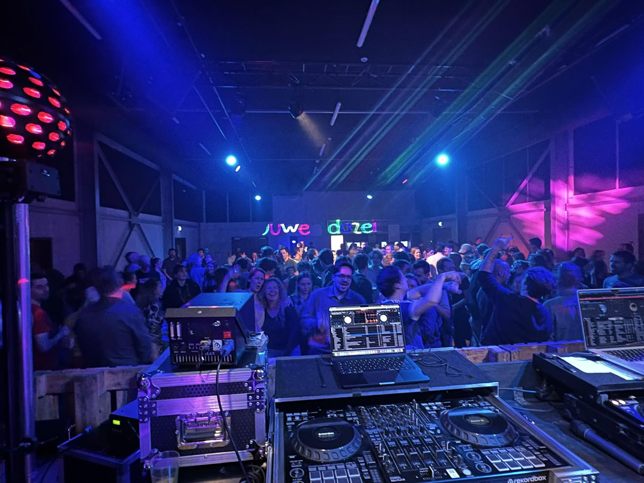 DJ Xemick live